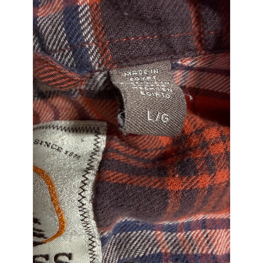 GH Bass Mens Flannel Shirt Large Red Navy Plaid Cotton Button Down Flaw